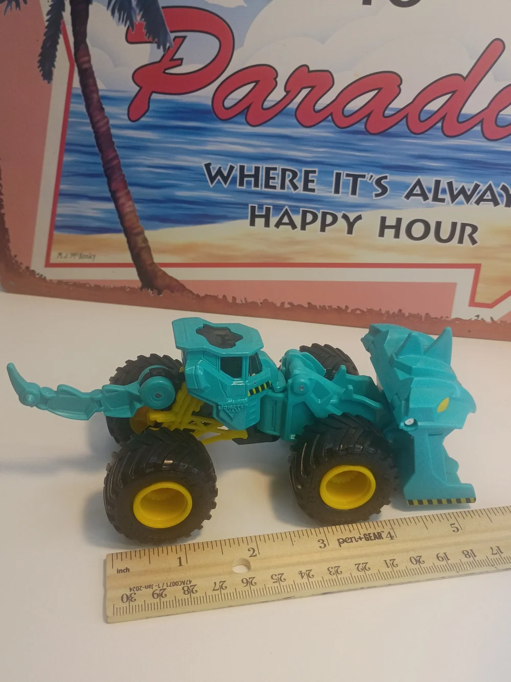Spin Master Monster Jam Dirt Squad Aqua Blue 1/64 Scale